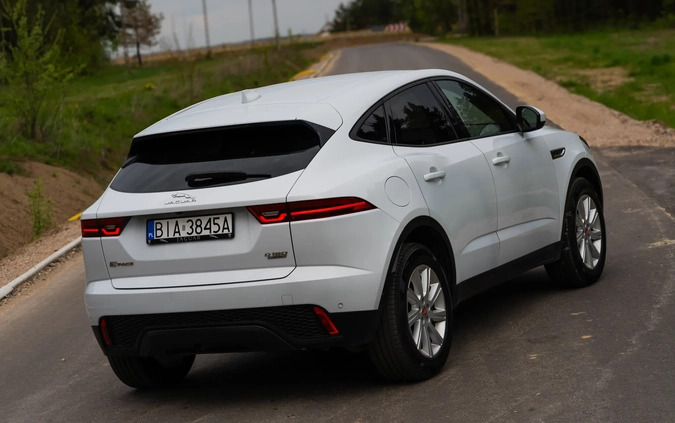 Jaguar E-Pace cena 93000 przebieg: 133000, rok produkcji 2018 z Białystok małe 436